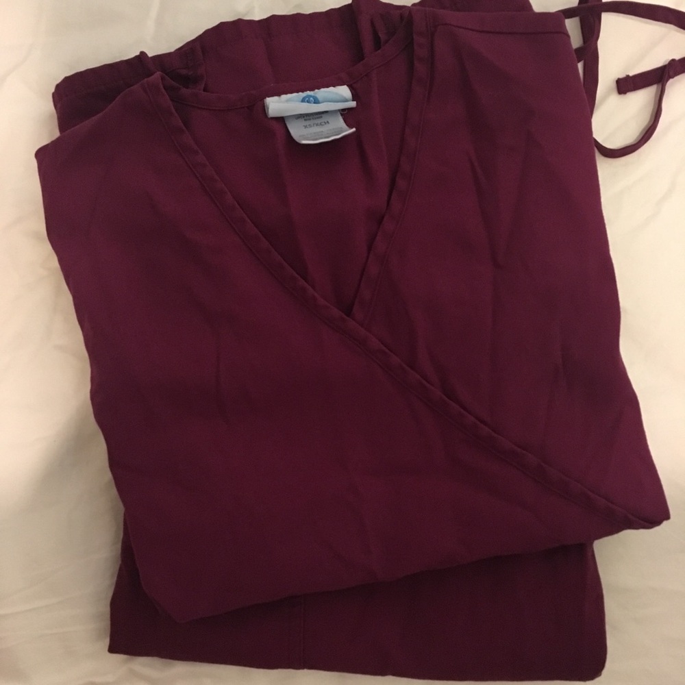 Burgundy scrub set XS